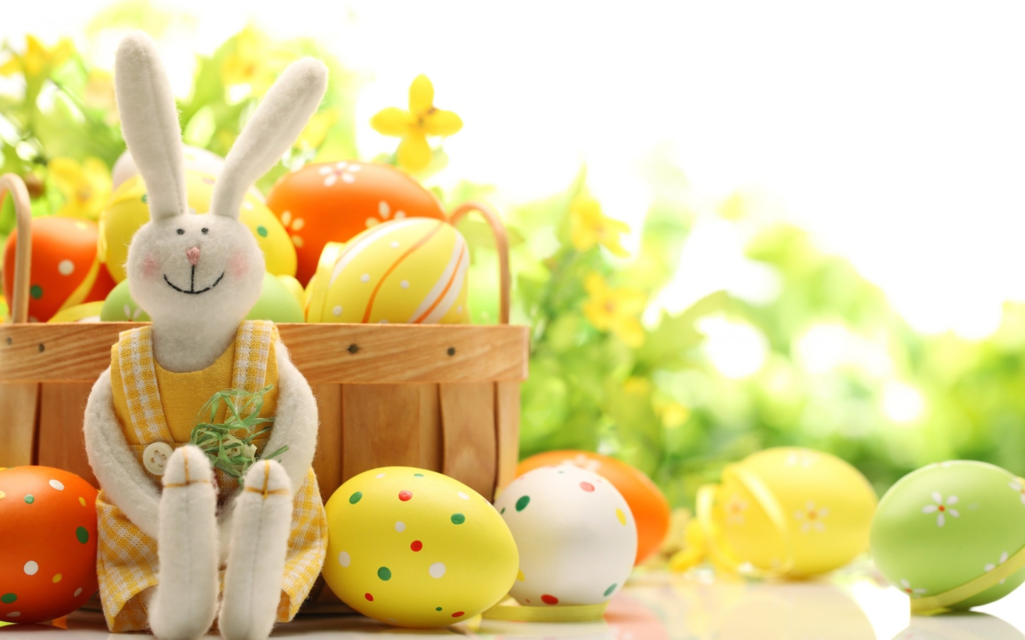 Cute Easter Bunny wallpaper 1440x900