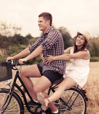 Couple On Bicycle papel de parede para celular para Nokia Lumia 1520
