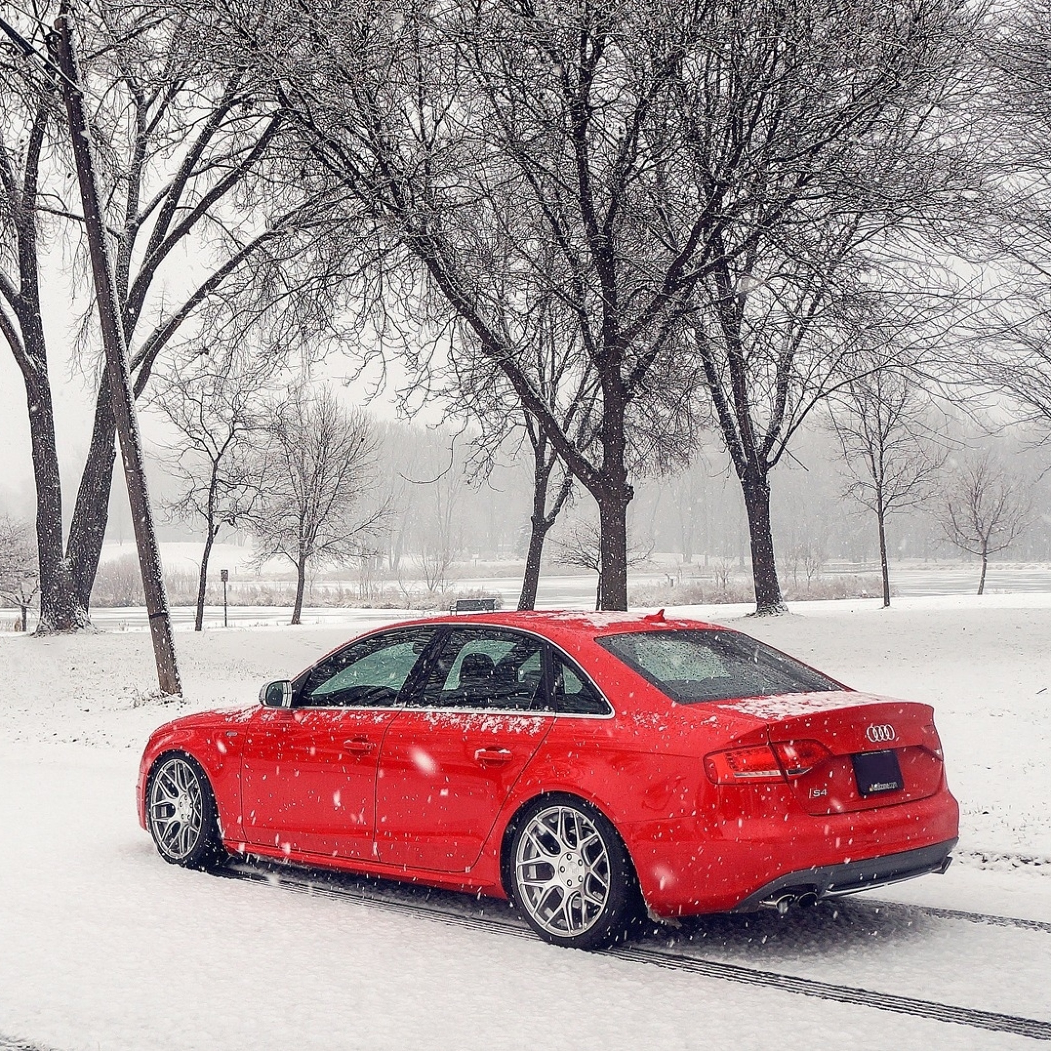 Das Audi A4 Red Wallpaper 2048x2048