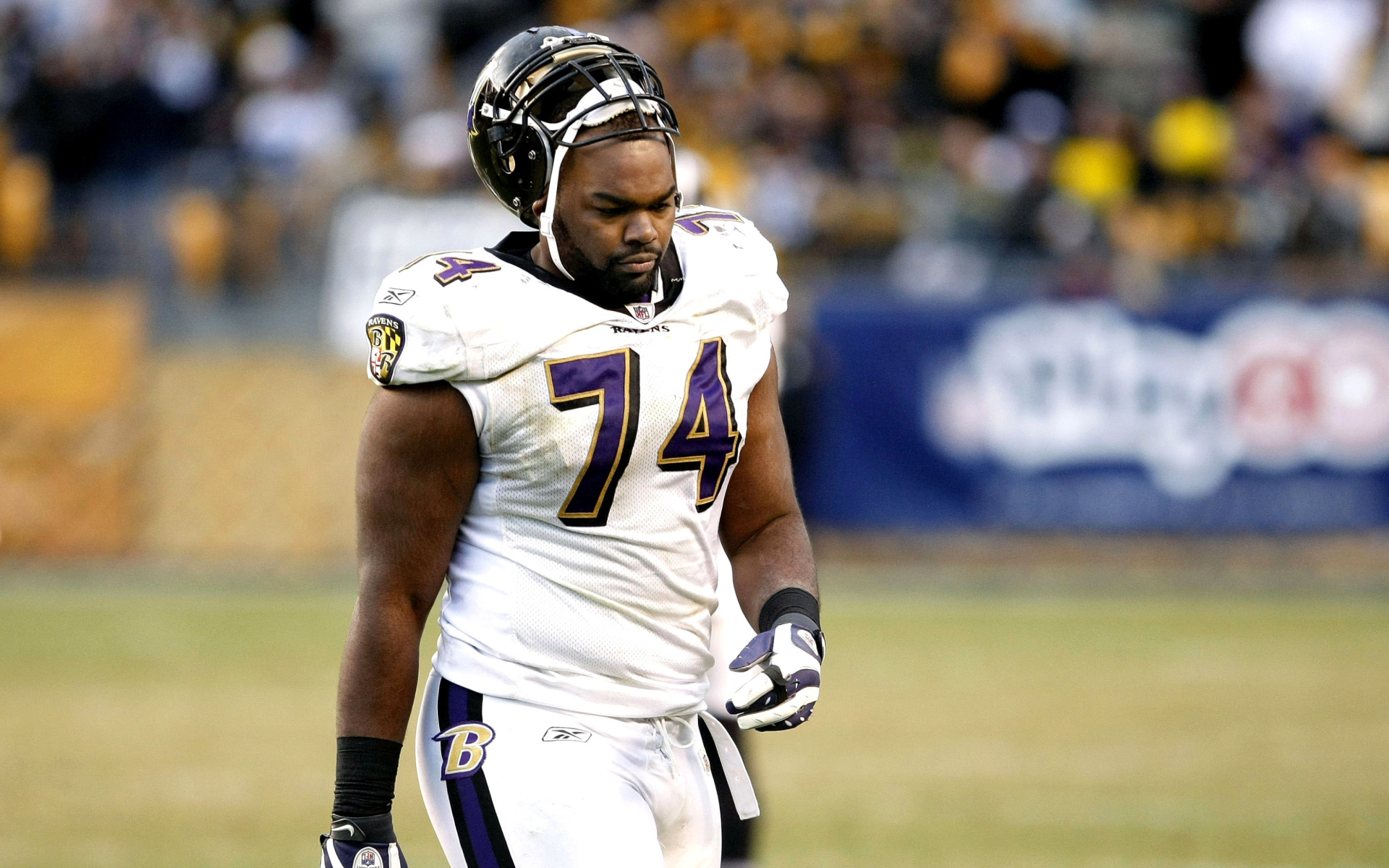 Обои Michael Oher 1920x1200