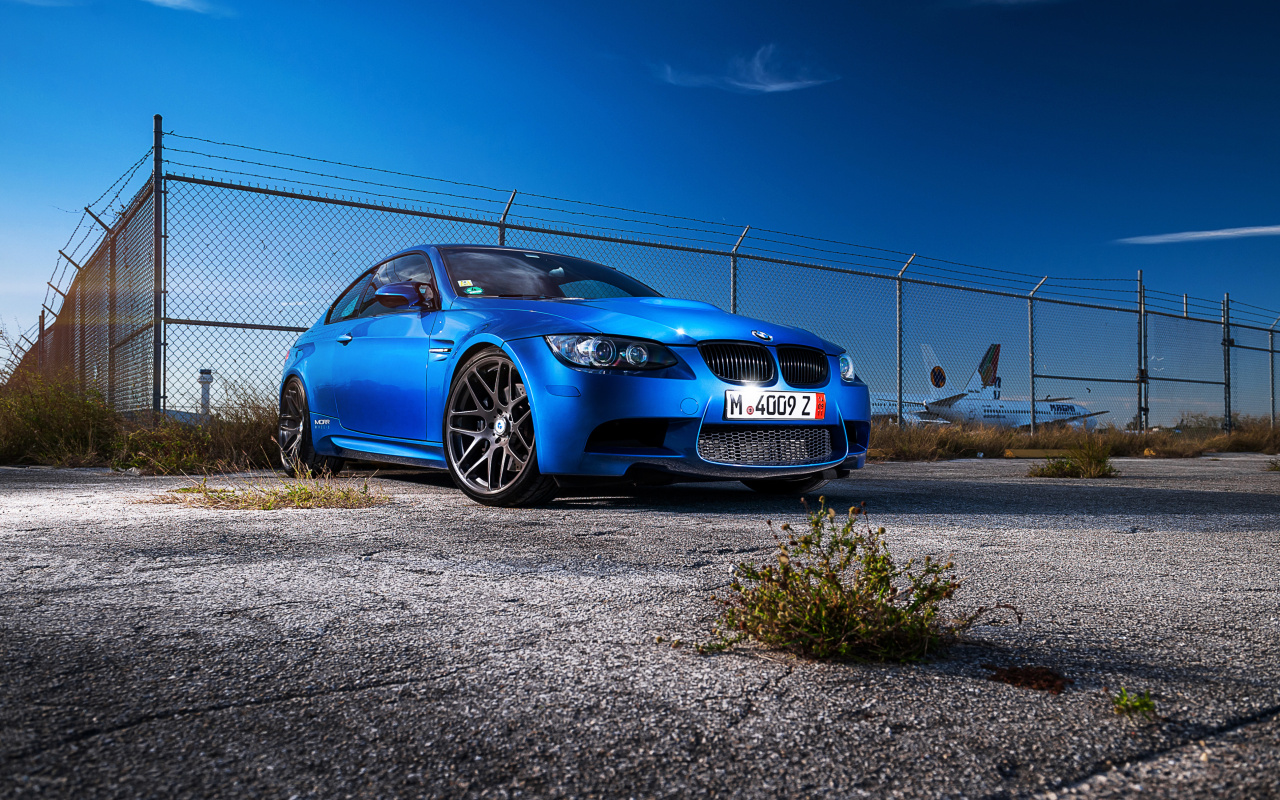 BMW M3 E92 Touring Gtr wallpaper 1280x800