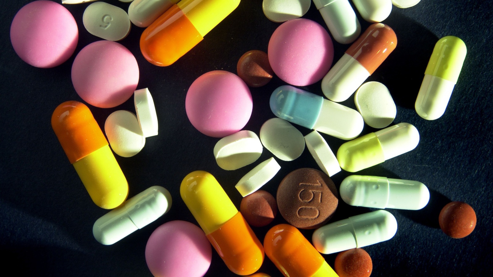 Das Medicine Pharmacy Pills Wallpaper 1600x900
