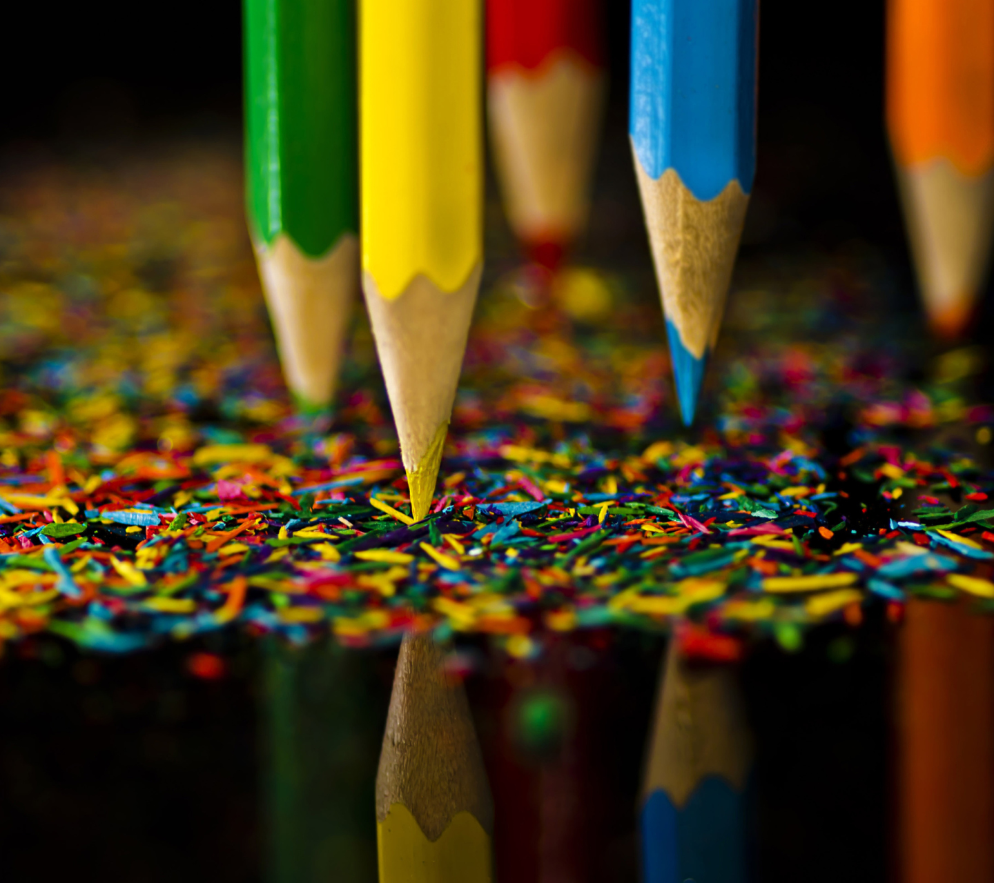 Обои Colored Pencils 1440x1280