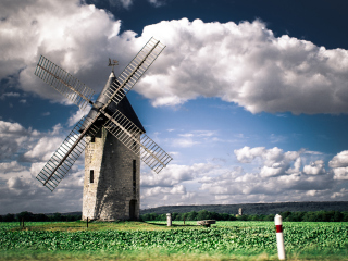Das Windmill Wallpaper 320x240