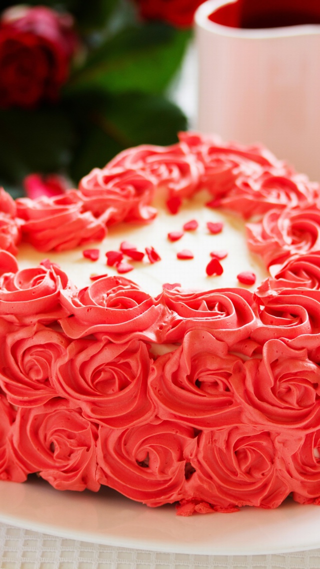 Das Sweet Red Heart Cake Wallpaper 640x1136