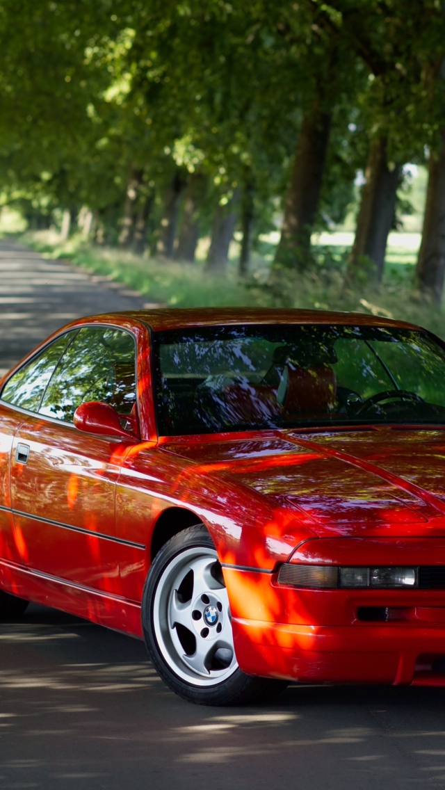 Screenshot №1 pro téma BMW M8 E31 640x1136