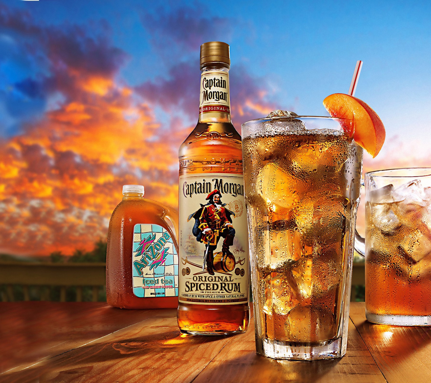 Обои Captain Morgan Rum in Cuba Libre 1440x1280