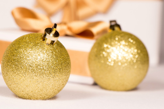 Gold Christmas Balls Wallpaper for Android, iPhone and iPad
