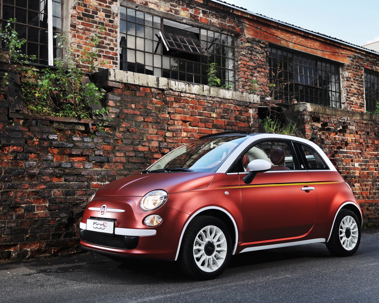 Fondo de pantalla Fiat 500 1280x1024