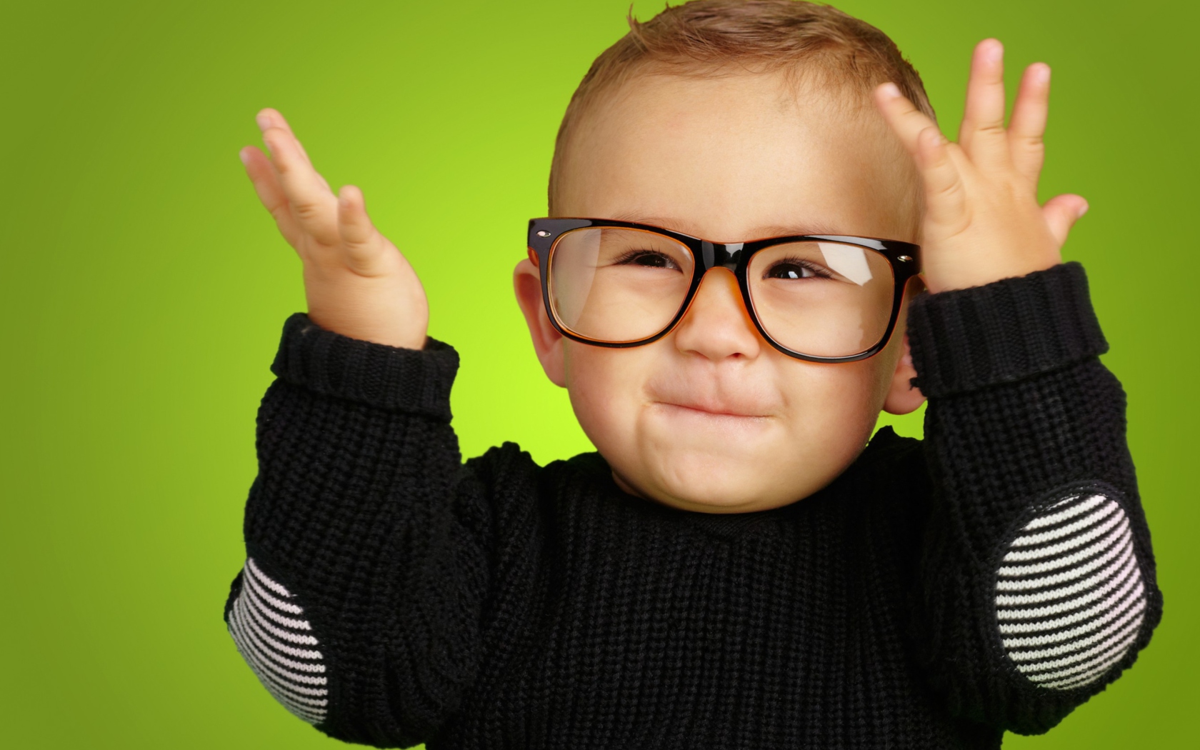 Happy Baby Boy In Fashion Glasses wallpaper 1680x1050