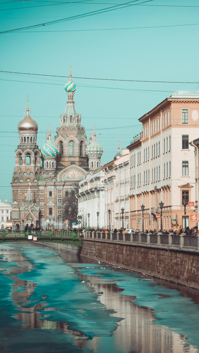 Screenshot №1 pro téma Beautiful St. Petersburg City 640x1136