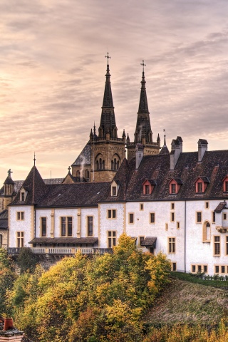 Fondo de pantalla Neuchatel, Switzerland Castle 320x480