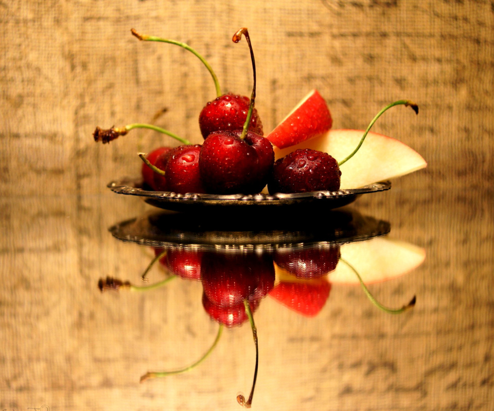 Обои Cherries Acrylic Still Life 960x800