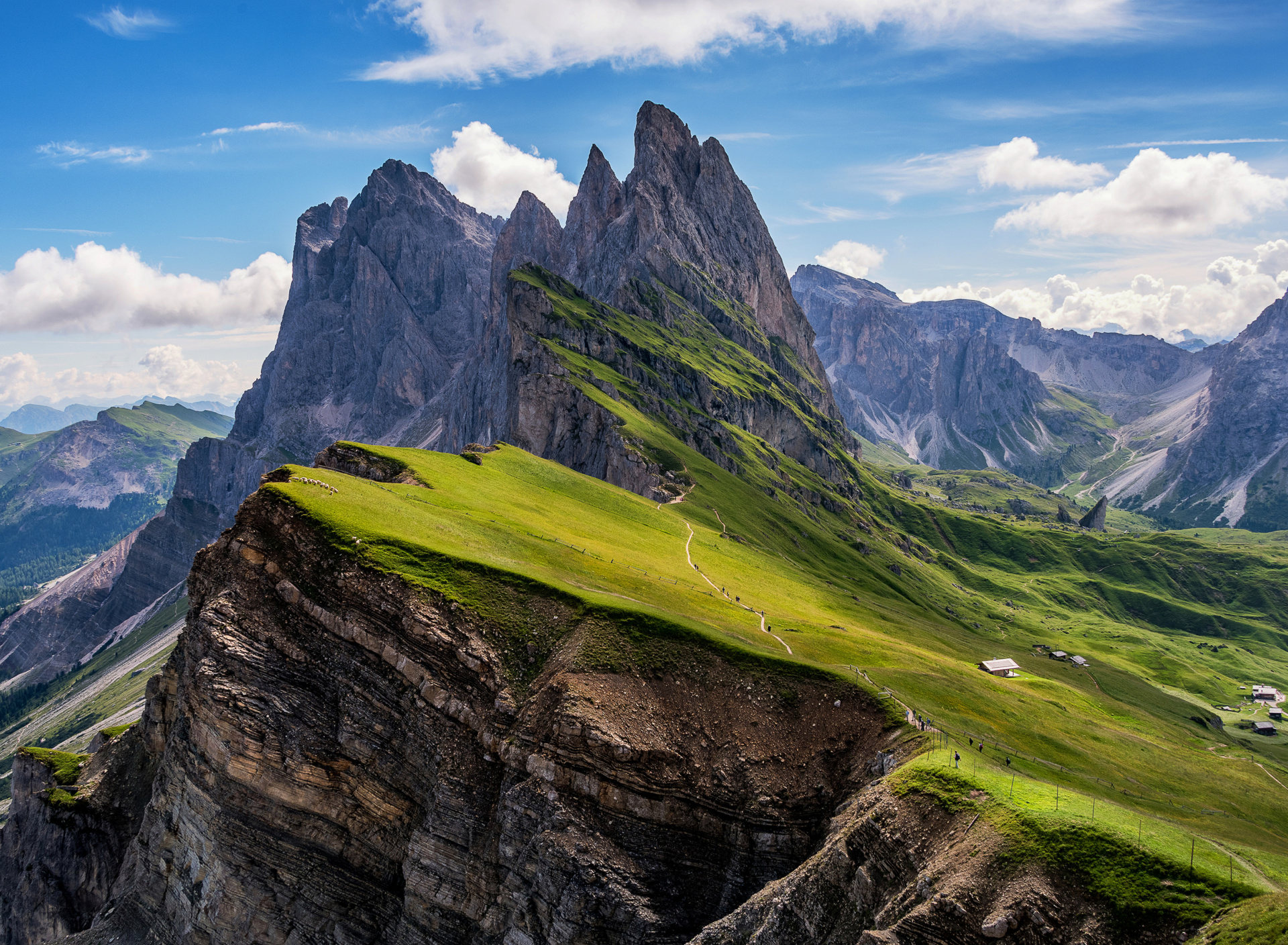 Parco Naturale Puez Odle Dolomites South Tyrol in Italy wallpaper 1920x1408