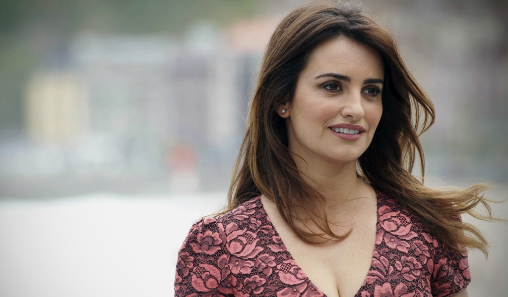 Screenshot №1 pro téma Penelope Cruz Smiling 1024x600