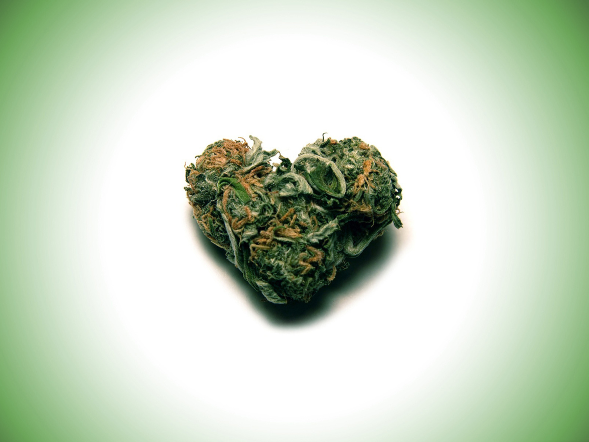 Обои Weed Heart 1152x864