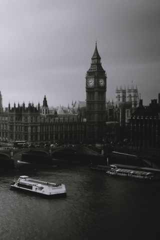 London City Black And White wallpaper 320x480
