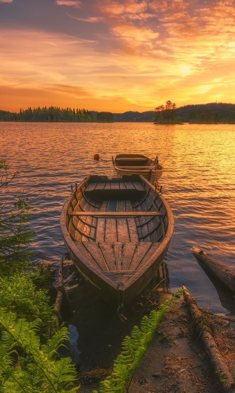 Fondo de pantalla Breathtaking Lake Sunset 768x1280