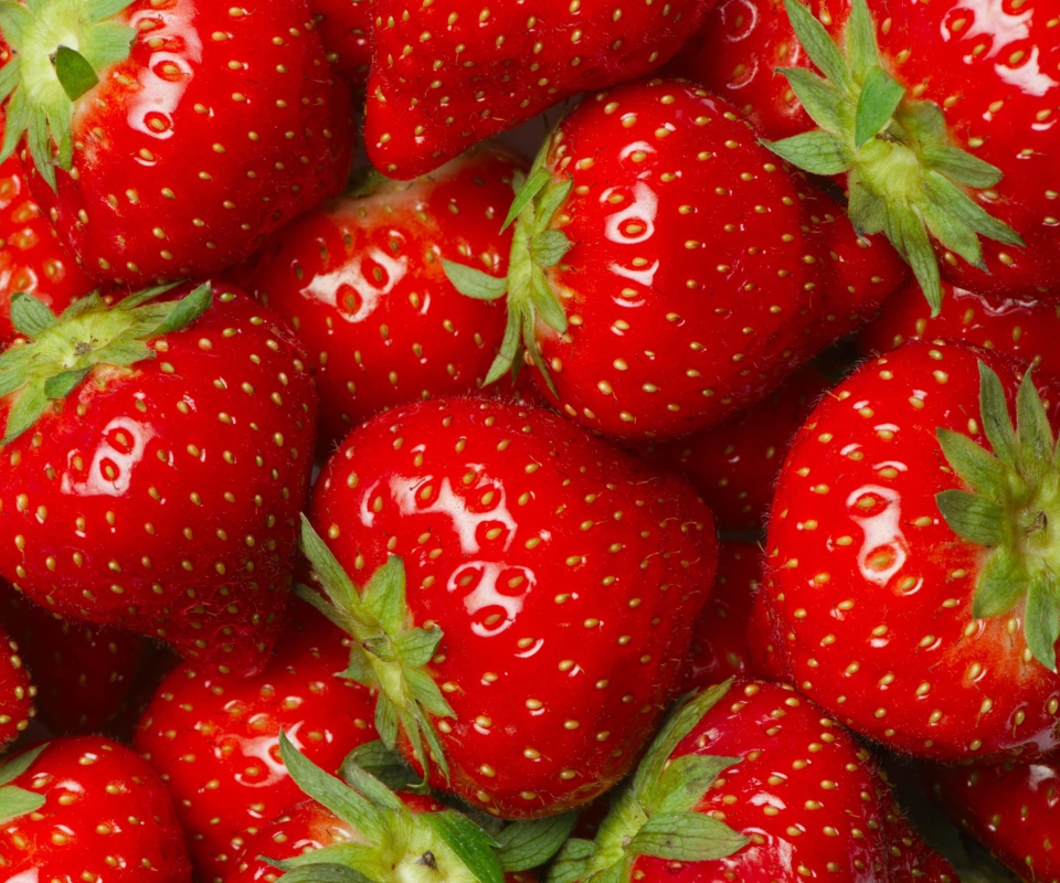 Das Juicy Strawberries Wallpaper 960x800