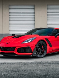 Обои Chevrolet Corvette Red Tuning 240x320