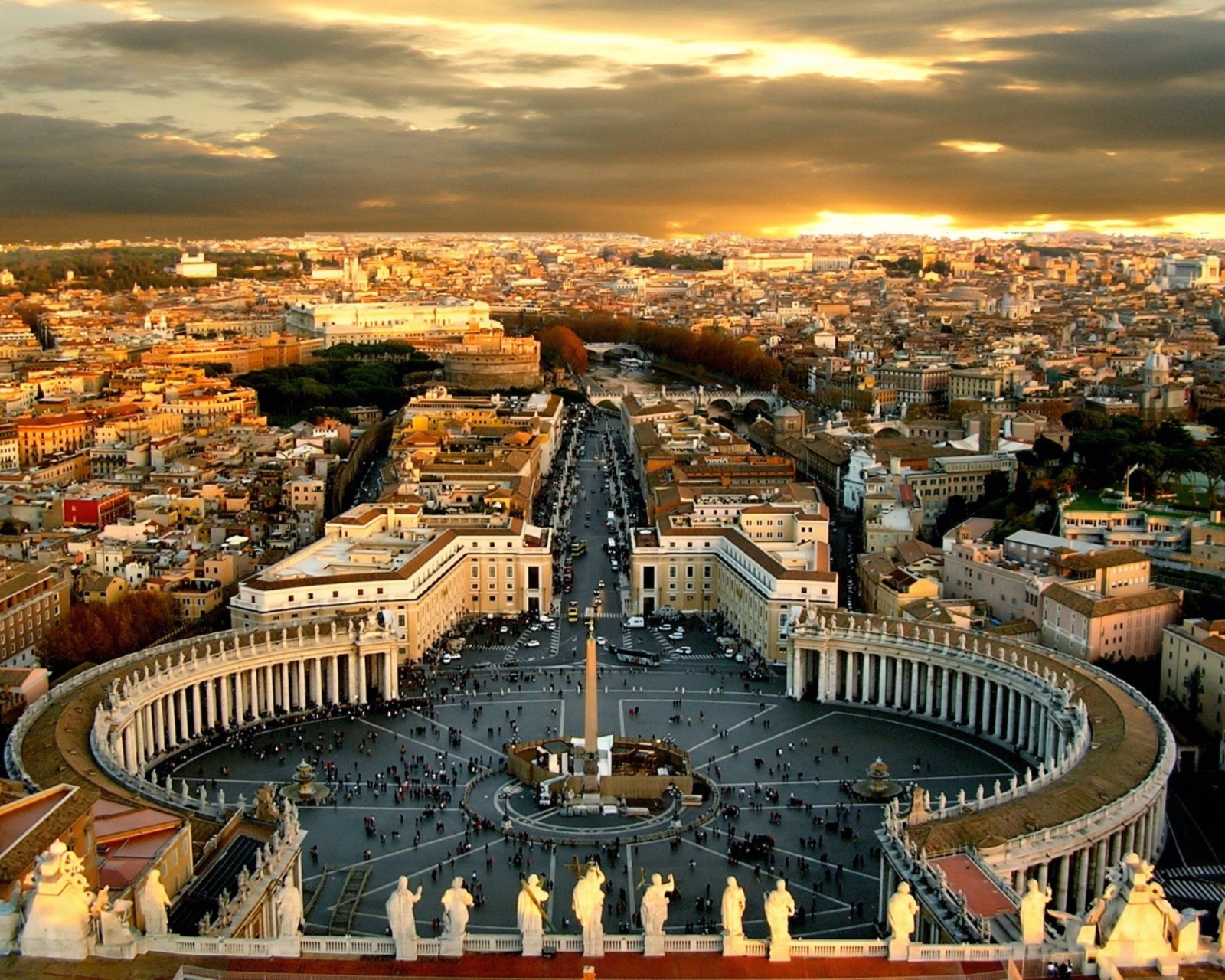 St. Peter's Square in Rome screenshot #1 1600x1280