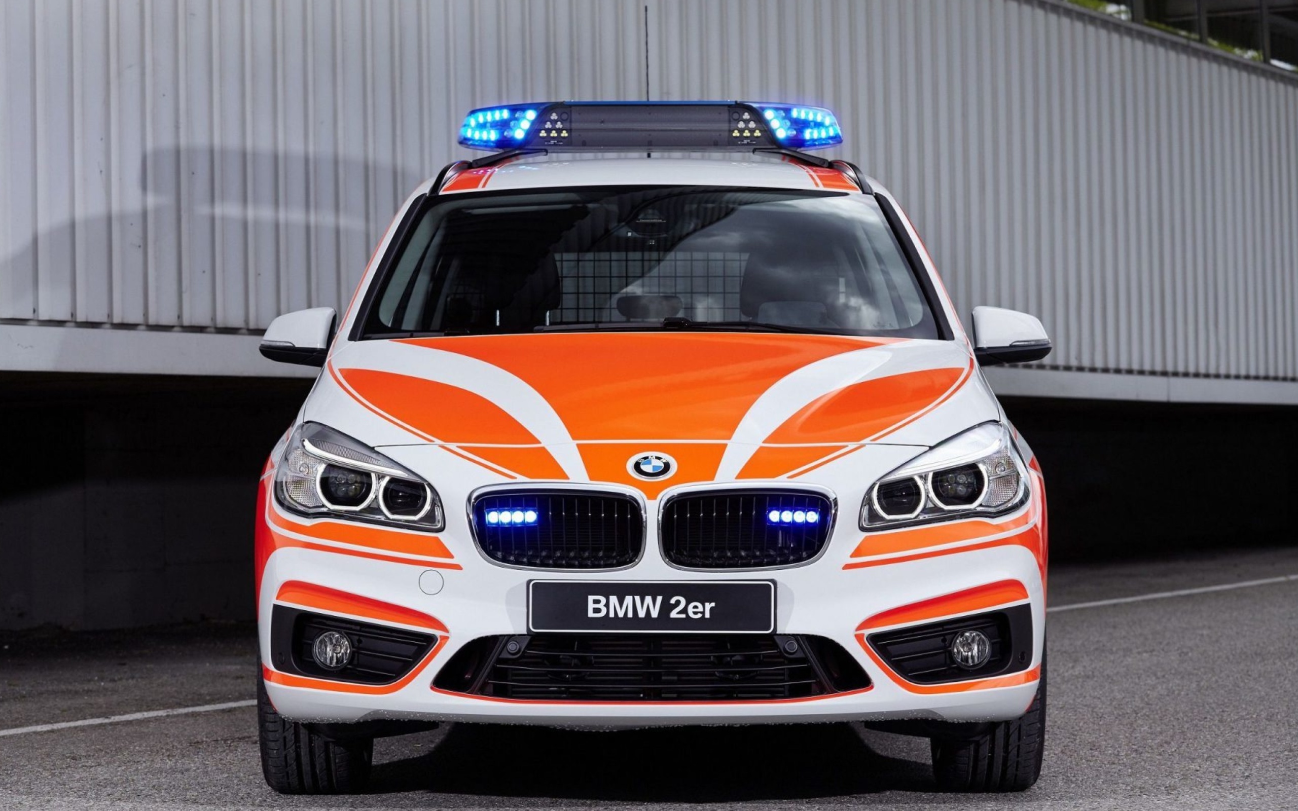 Обои BMW 2 Police Car 2560x1600
