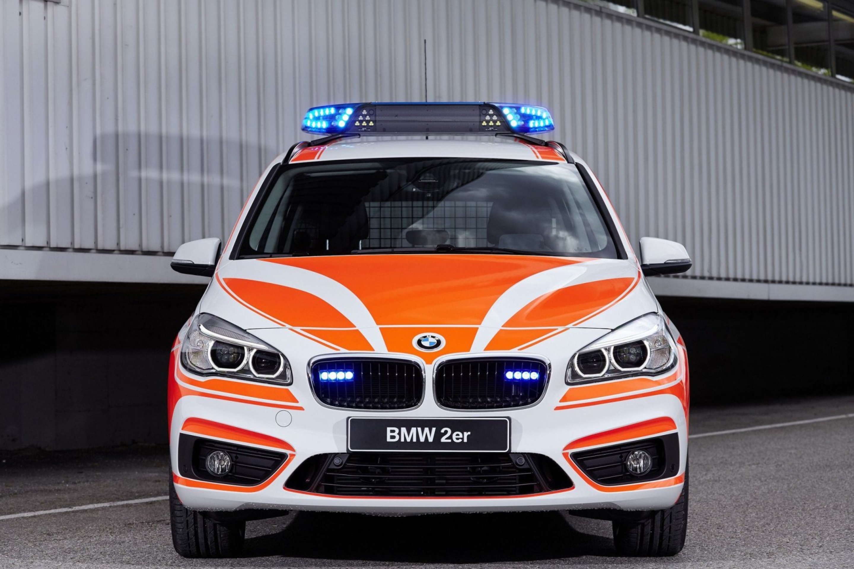 BMW 2 Police Car wallpaper 2880x1920
