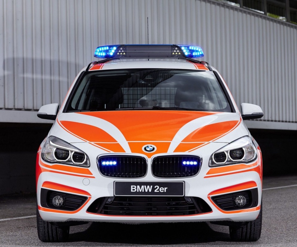 Обои BMW 2 Police Car 960x800