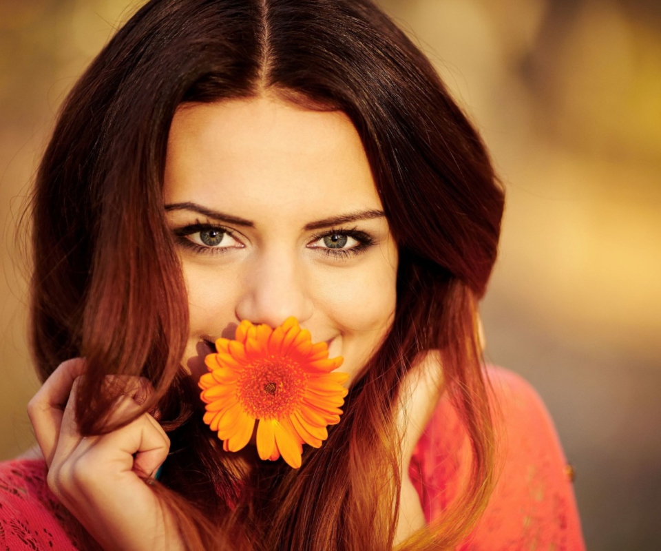 Brunette Cutie With Orange Daisy wallpaper 960x800