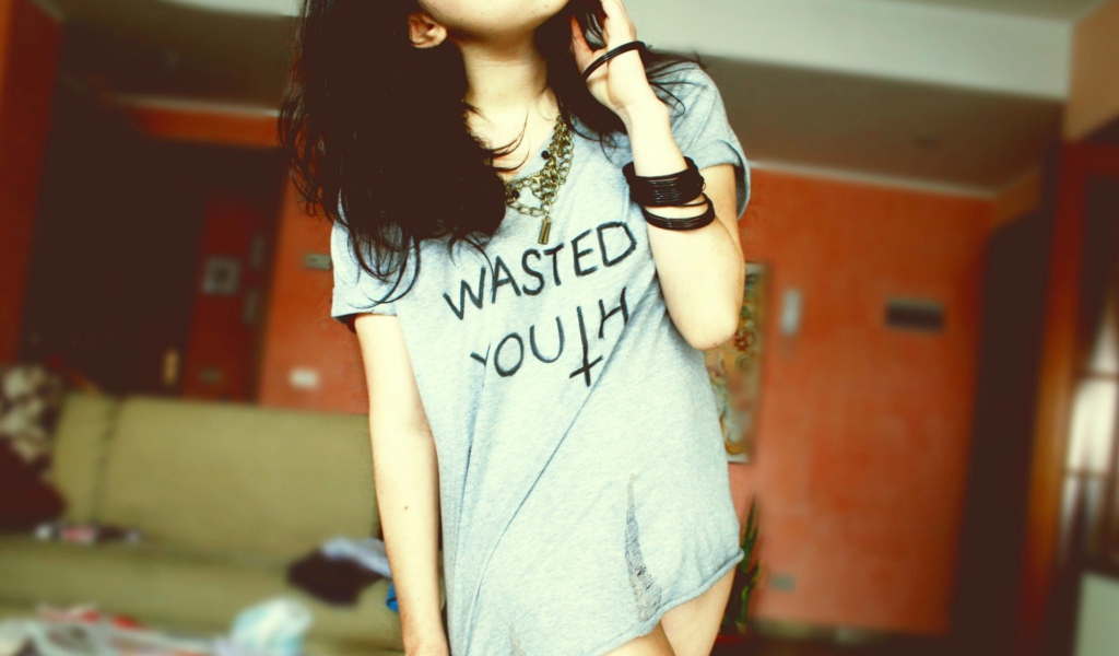Fondo de pantalla Wasted Youth T-Shirt 1024x600