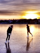 Ice Skating in Iceland screenshot #1 132x176