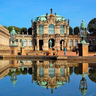 Dresden Zwinger Palace Background for 128x128
