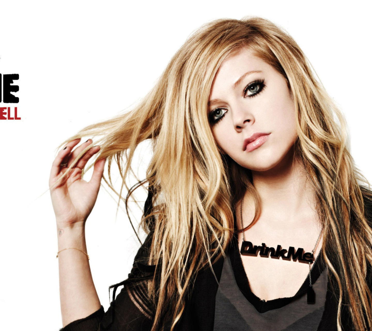 Обои Avril Lavigne 1440x1280