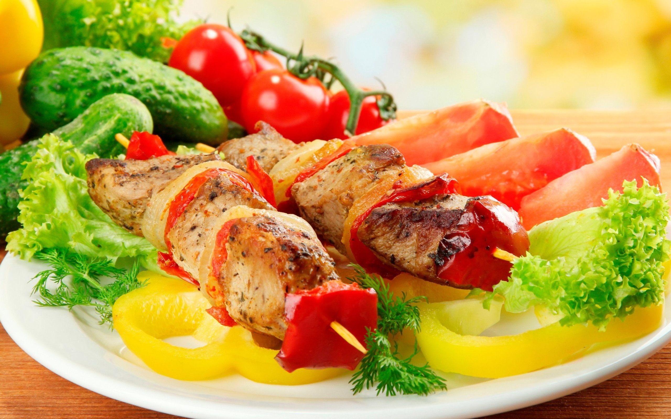 Shish kebab from pork recipe wallpaper 2560x1600