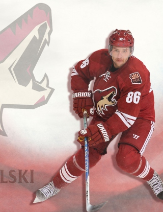 Wojtek Wolski Phoenix Coyotes Wallpaper for Blackberry RIM 9850 Torch