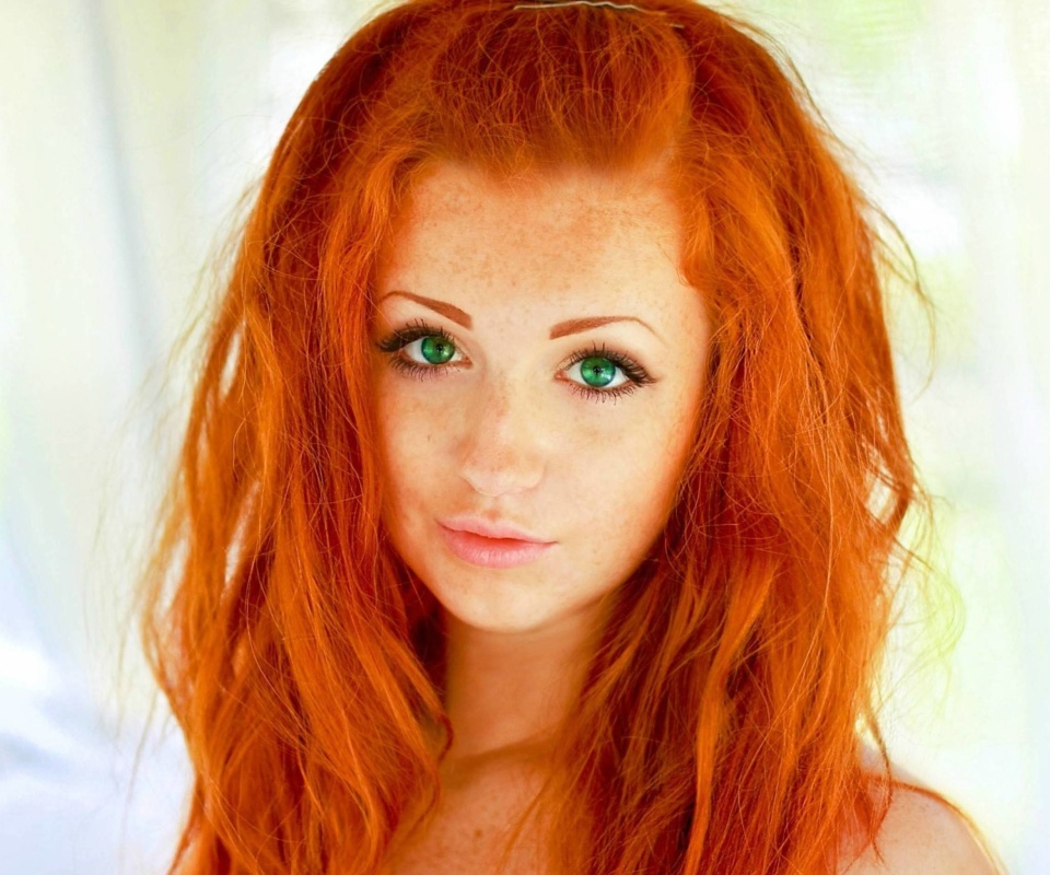 Redhead Girl screenshot #1 960x800