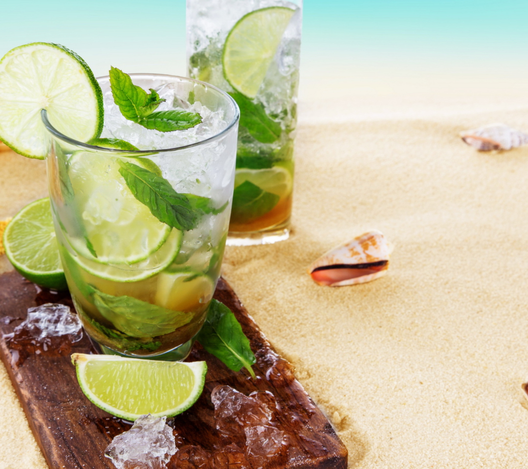 Обои Mojito On Beach 1080x960