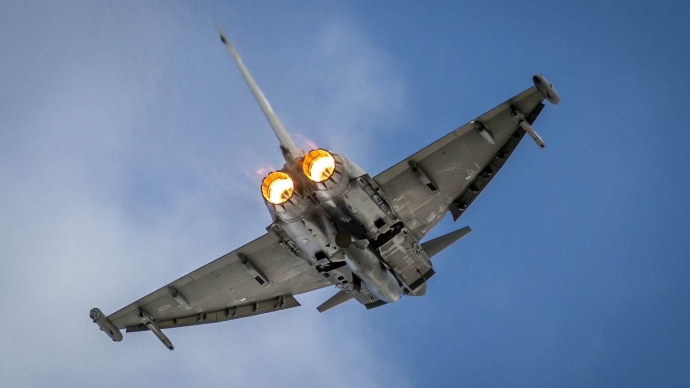 Das Typhoon Aircraft Wallpaper 1366x768