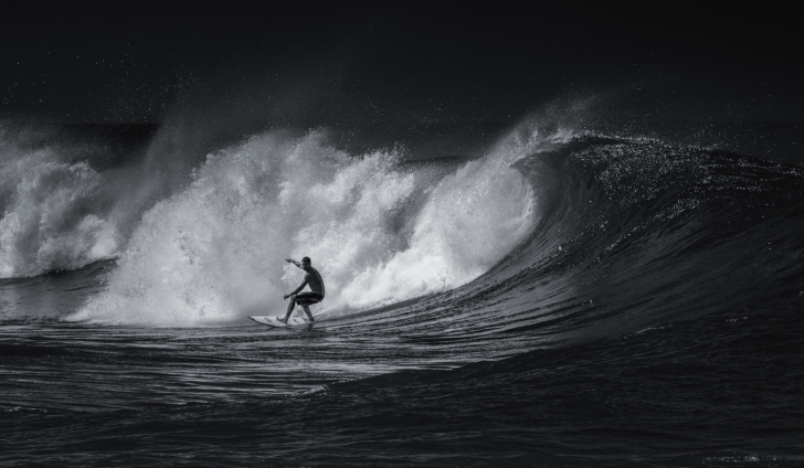 Black And White Surfing wallpaper