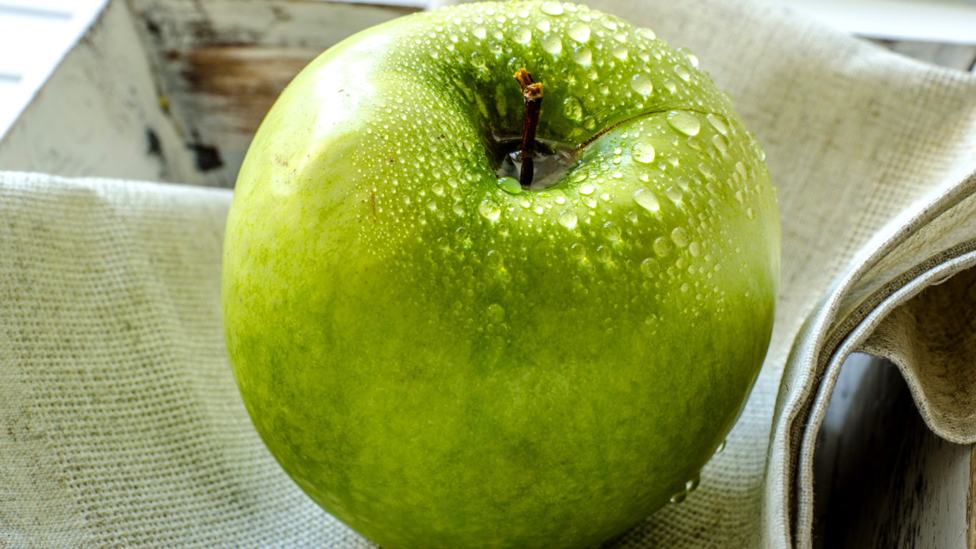Green Apple wallpaper 1366x768