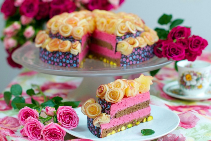 Amazing Bright Cake wallpaper