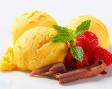 Screenshot №1 pro téma Ice cream with strawberry 220x176