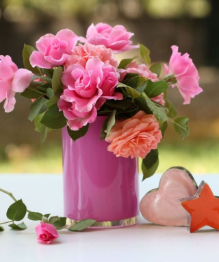 Pink Bouquet - Obrázkek zdarma pro Nokia C5-03