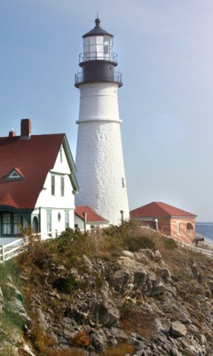 Das Fort Williams Lighthouse Wallpaper 240x400