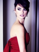 Sfondi Penelope Cruz In Red Dress 132x176