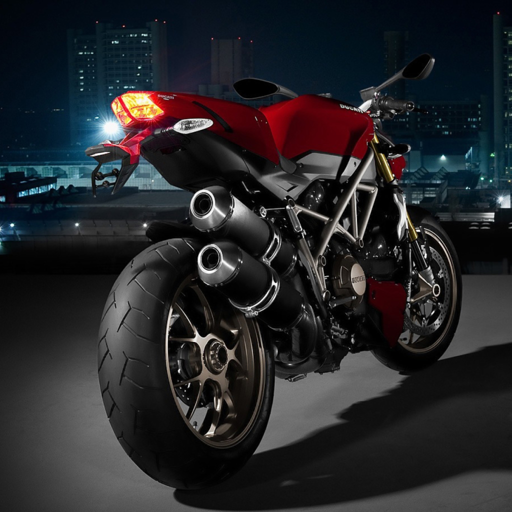 Обои Ducati - Delicious Moto Bikes 1024x1024
