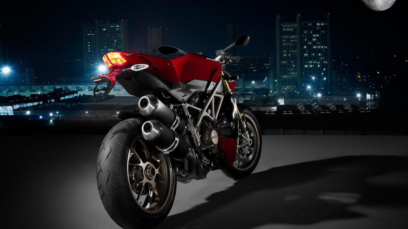 Обои Ducati - Delicious Moto Bikes 1366x768