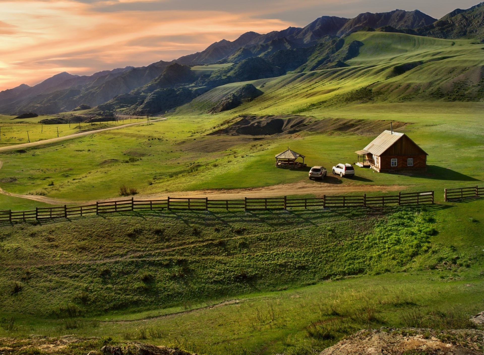 Little House In Mountains wallpaper 1920x1408