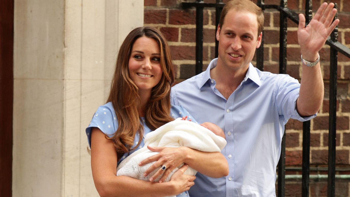 Обои Royal Family Kate Middleton and William Prince 1366x768