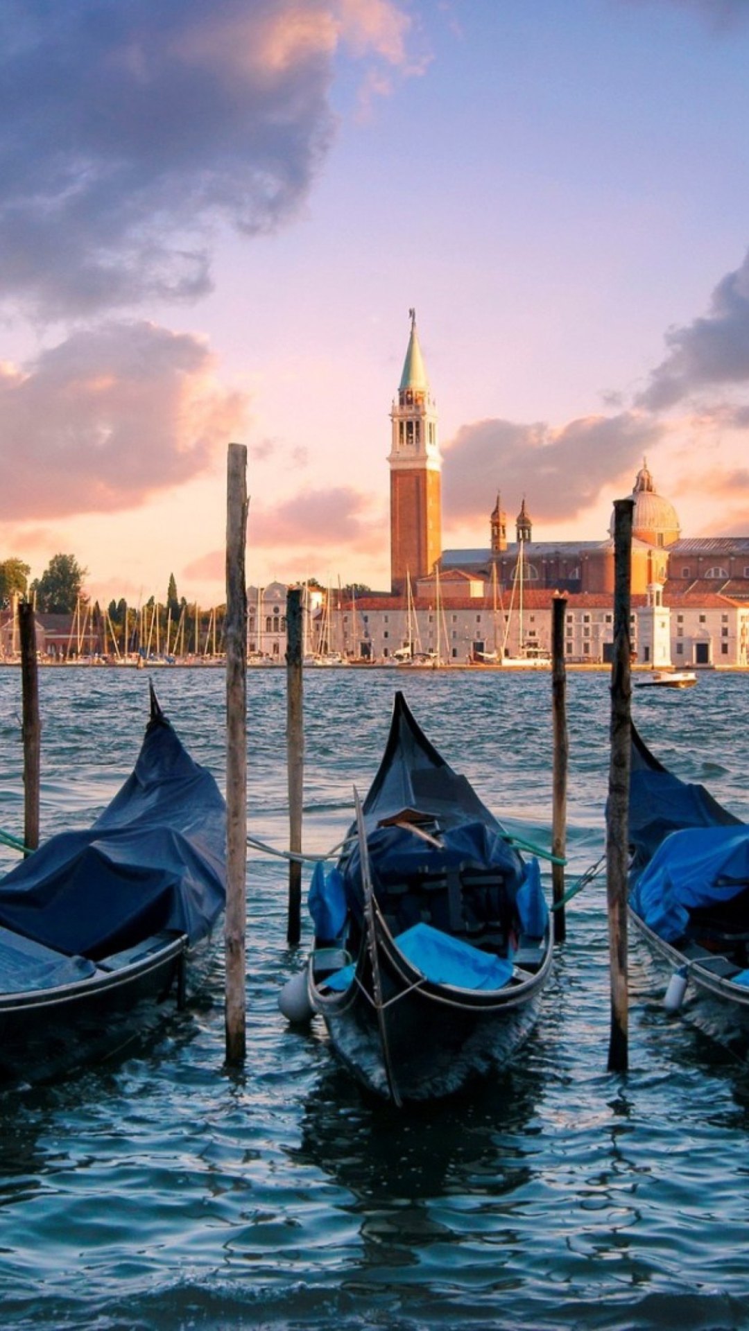 Venice Italy Gondolas screenshot #1 1080x1920